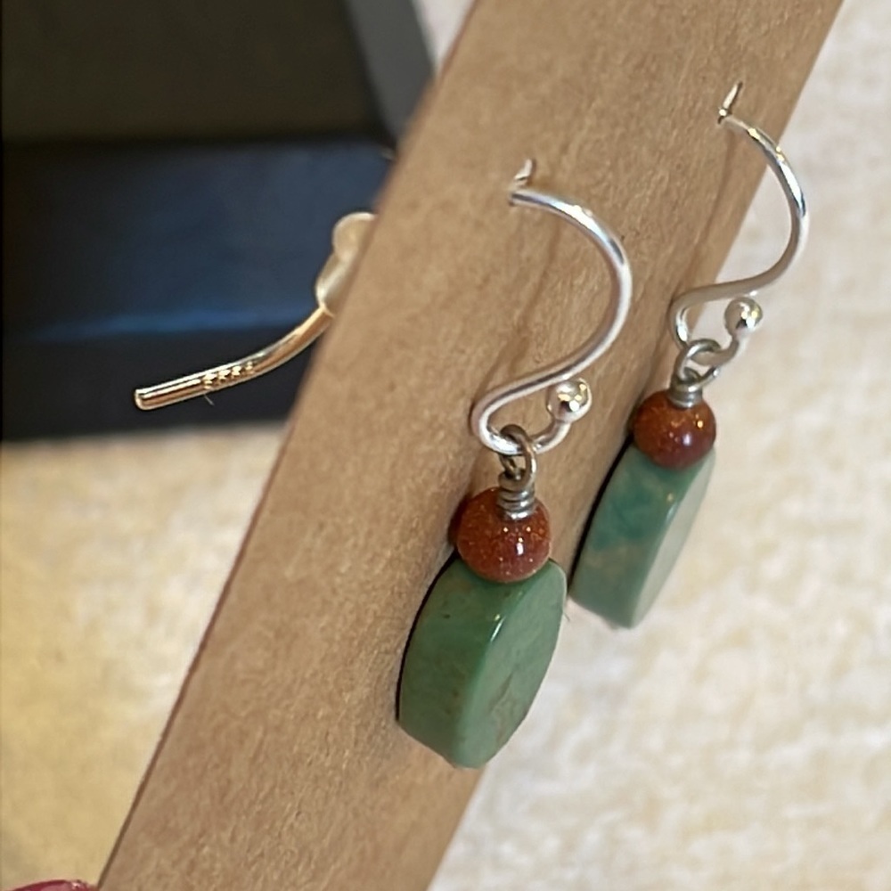 Sterling silver natural stone dangle drop green burnt orange glitter stone - Picture 4 of 7
